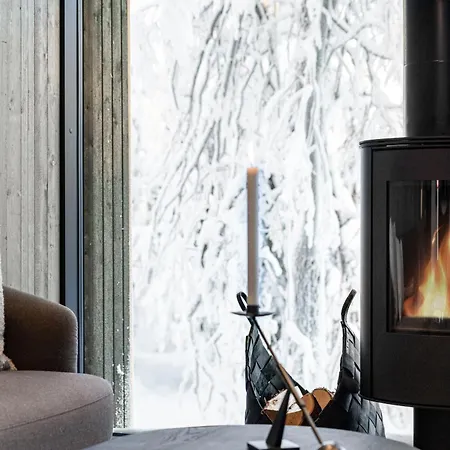 Poistoon North Suite Solace 22D Levi