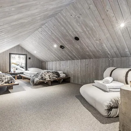 North Solace 22d By Hilla *