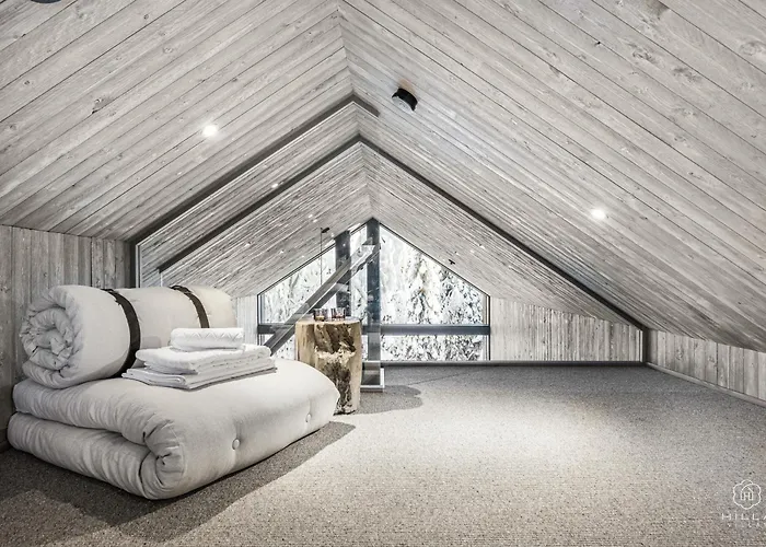 North Solace 22d By Hilla 레비